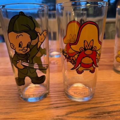 LOONEY TUNES GLASSES x 13