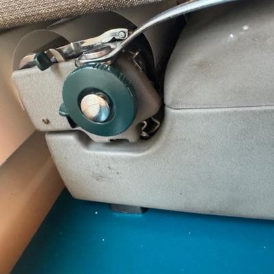 REMINGTON MANUAL TYPEWRITER WITH CASE