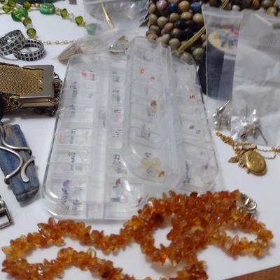 Large Collection of Fashion Jewelry- Necklaces, Bracelets, Pendants, Rings, etc. (#39)