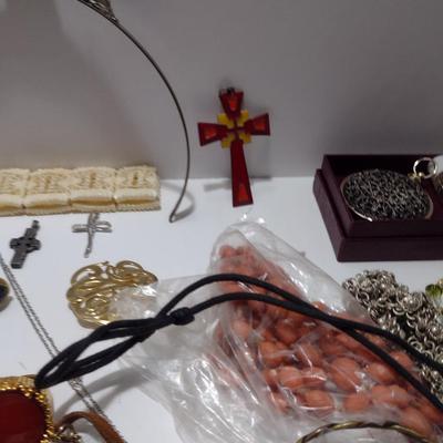 Large Collection of Fashion Jewelry- Necklaces, Bracelets, Pendants, Rings, etc. (#39)