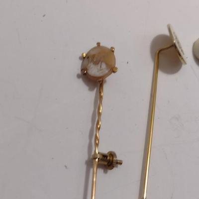 Collection of Hat/Lapel Pins (#40)