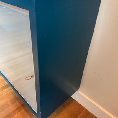 SQUARE MODERN SIDEBOARD