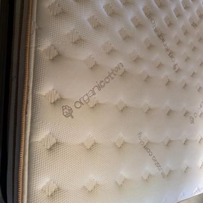 QUEEN MATTRESS ON PLATFORM BED