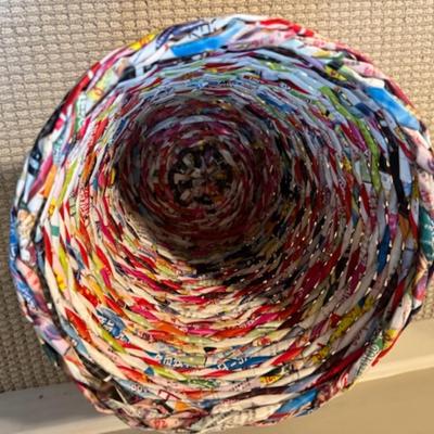 BEDROOM SET WITH BED, SIDE TABLES, AND LAMPS