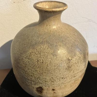 Mid-Century Stoneware Bud Vase - Speckled Oatmeal Glaze, Excellent Condition