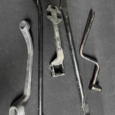 VINTAGE AUTOMOTIVE TOOLS