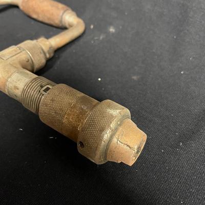 2 HAND CRANK BIT BRACES AND AUGER DRILL BITS