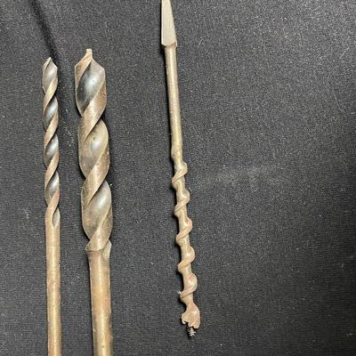 2 HAND CRANK BIT BRACES AND AUGER DRILL BITS