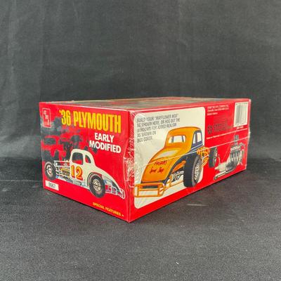 -123- 1:25 SCALE | ‘36 Plymouth Early Modified Model Kit | Sealed
