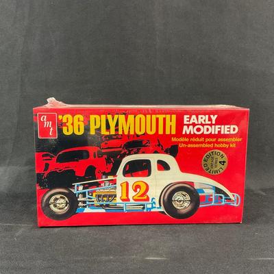 -123- 1:25 SCALE | ‘36 Plymouth Early Modified Model Kit | Sealed