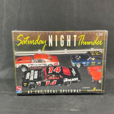 -124- 1:25 SCALE | Saturday Night Thunder At The Local Speedway Model Kit | Sealed