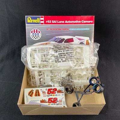 -125- 1:25 SCALE | #52 SAI Lane Automotive Camaro Model Kit | Opened