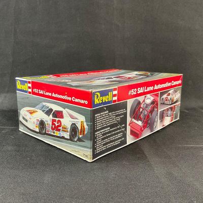 -125- 1:25 SCALE | #52 SAI Lane Automotive Camaro Model Kit | Opened