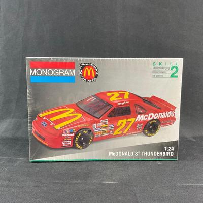 -126- 1:24 SCALE | Mcdonalds Thunderbird Model Kit | Sealed