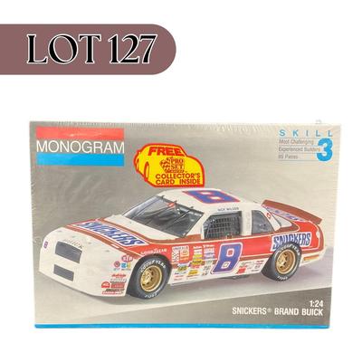 -127- 1:24 SCALE | Snickers Brand Buick Model Kit | Sealed