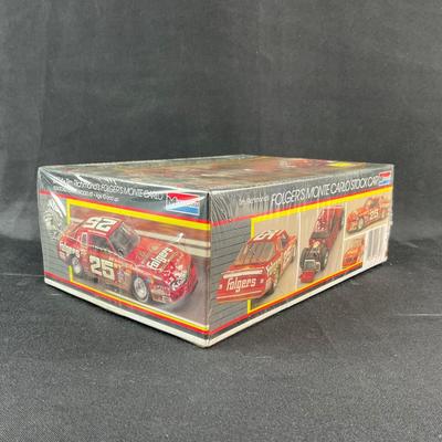 -129- 1:24 SCALE | Tim Richmonds Folgers Monte Carlo Stock Car Model Kit | Sealed