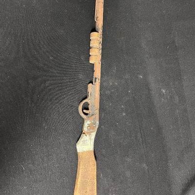 ANTIQUE TOY RIFLE
