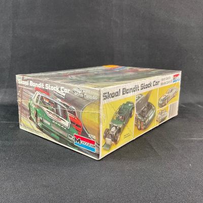 -131- 1:24 SCALE | Harry Grants Skoal Bandit Stock Car Model Kit | Sealed
