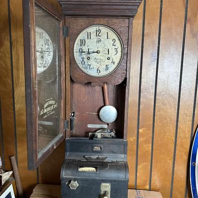 Working Antique International Time Recording Co. Time Clock – ITR IBM – Oak Case