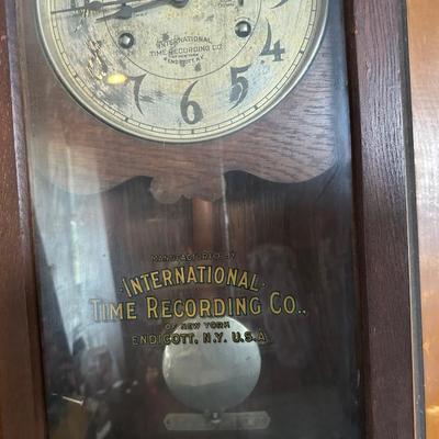 Working Antique International Time Recording Co. Time Clock – ITR IBM – Oak Case