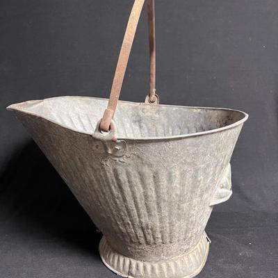 COAL BUCKET, 2 SHOVELS AND AN OLD GAS CAN