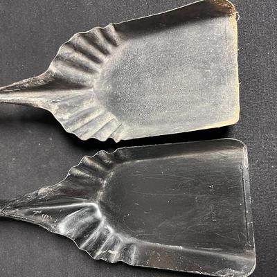 COAL BUCKET, 2 SHOVELS AND AN OLD GAS CAN