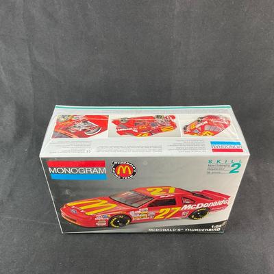 -136- 1:24 SCALE | Mcdonalds Thunderbird Model Kit | Sealed