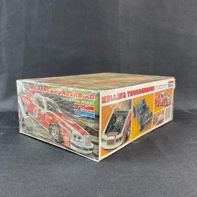 -137- 1:24 SCALE | Melling Thunderbird Model Kit | Sealed