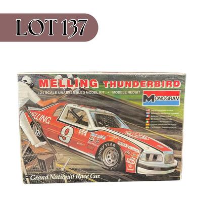 -137- 1:24 SCALE | Melling Thunderbird Model Kit | Sealed