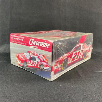 -143- 1:24 SCALE | Morgan Shepherd Cheerwine Thunderbird Model Kit | Sealed