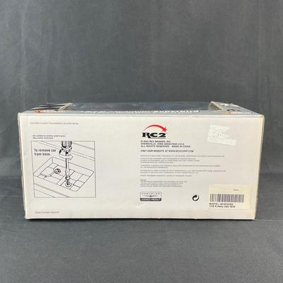 -147- 1:18 SCALE | #43 Richard Petty 1970 Plymouth Superbird Die Cast