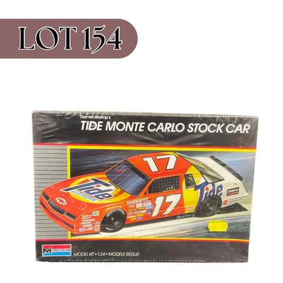 -154- 1:24 SCALE | Darrell Waltrip Tide Monte Carlo Stock Car Model Kit | Sealed