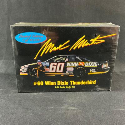 -157- 1:24 SCALE | #60 Winn Dixie Thunderbird Model Kit | Sealed