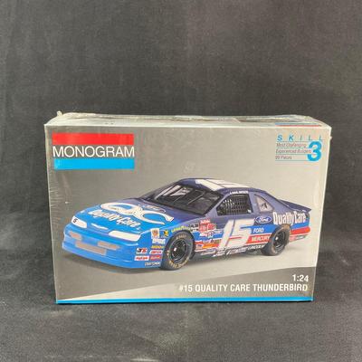 -164- 1:24 SCALE | #15 Quality Care Thunderbird Model Kit | Sealed