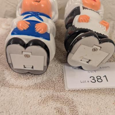 Chef salt and pepper shakers