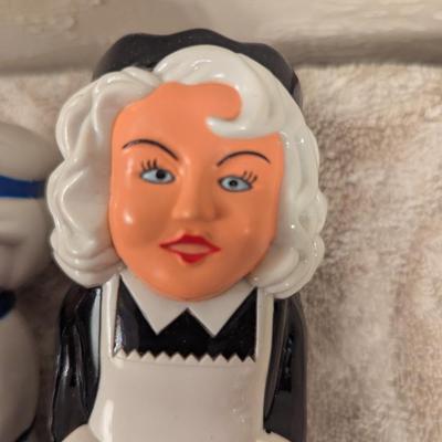 Chef salt and pepper shakers