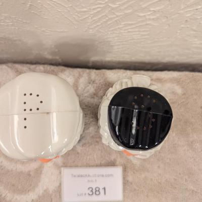 Chef salt and pepper shakers