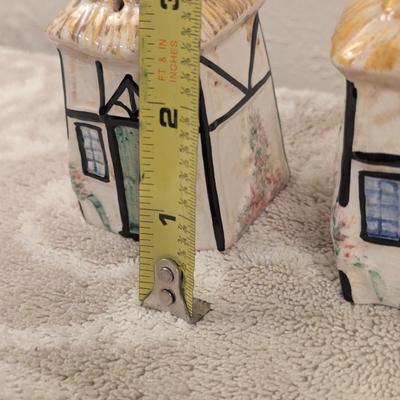 ceramic cottage salt and pepper shaker set