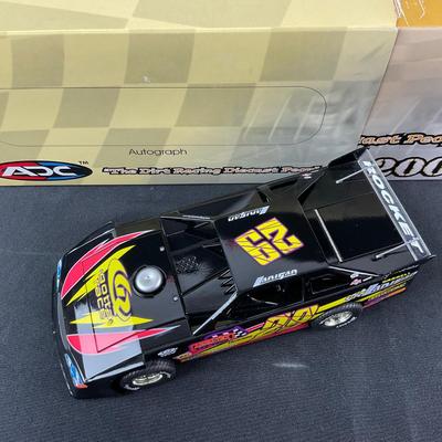 -180- 1:24 SCALE | Darrell Lanigan #29 2004 | Die Cast Car