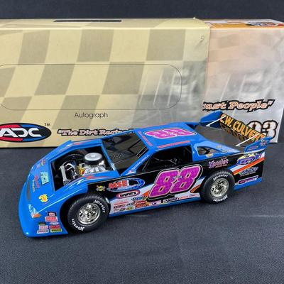 -181- 1:24 SCALE | Wendell Wallace #88 2003 | Die Cast Car