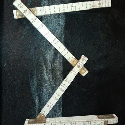 NEW TOOL/HARDWARE CADDY, SPOT LIGHT BULBS, HARDWARE AND FOLDING RULER