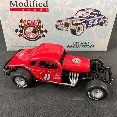 -185- 1:25 SCALE | Ray Hendricks Issue #19 Modified Coupe | Die Cast Car