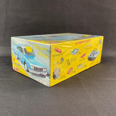 -190- 1:25 SCALE | Richard Petty’s ‘64 Plymouth Belvedere Model Kit | Sealed