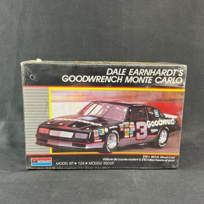 -193- 1:24 SCALE | Dale Earnhardt’s Goodwrench Monte Carlo Model Kit | Sealed