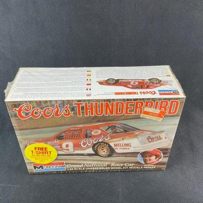 -197- 1:24 SCALE | Coors Thunderbird Grand National Race Car Model Kit | Sealed