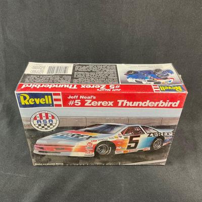 -198- 1:25 SCALE | Jeff Neal’s #5 Zerex Thunderbird Model Kit | Sealed