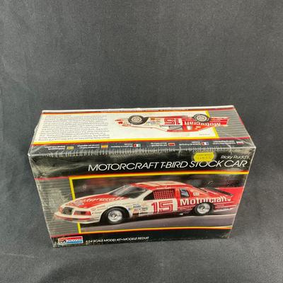 -201- 1:24 SCALE | Ricky Rudd’s Motorcraft T-Bird Stock Car Model Kit | Sealed