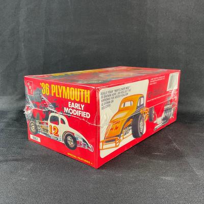-208- 1:25 SCALE | ‘36 Plymouth Early Modified Model Kit | Sealed