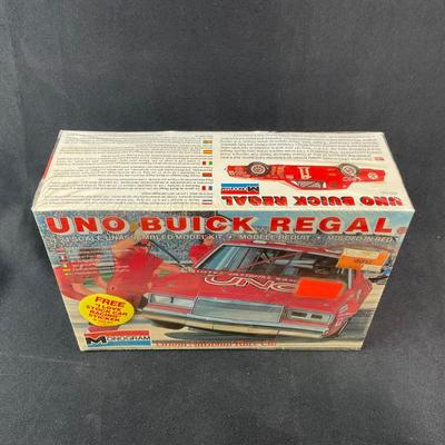 -210- 1:24 SCALE | Uno Buick Regal Model Kit | Sealed