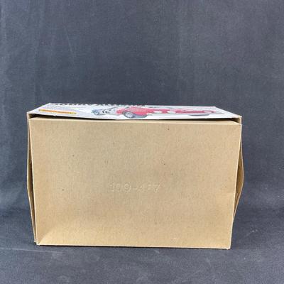 -211- 1:25 SCALE | Bobby Allison’s Sportsman Model Kit | Opened